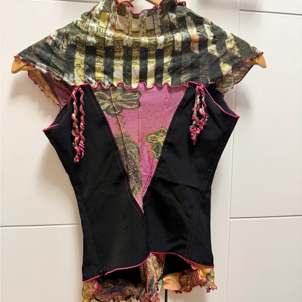 Rare mesh/corset style women’s vintage top - Picture 3 of 6